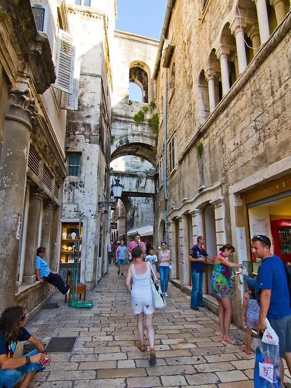 Studio Amabile Split 0*,  Croatia