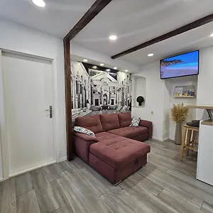 Palace Apartment